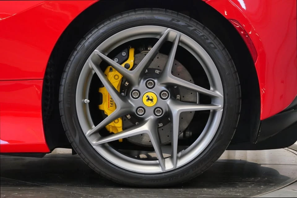2022 Ferrari F8 Spider - Image 10 of 19
