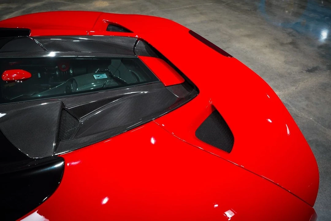 2022 Ferrari F8 Spider - Image 28 of 31