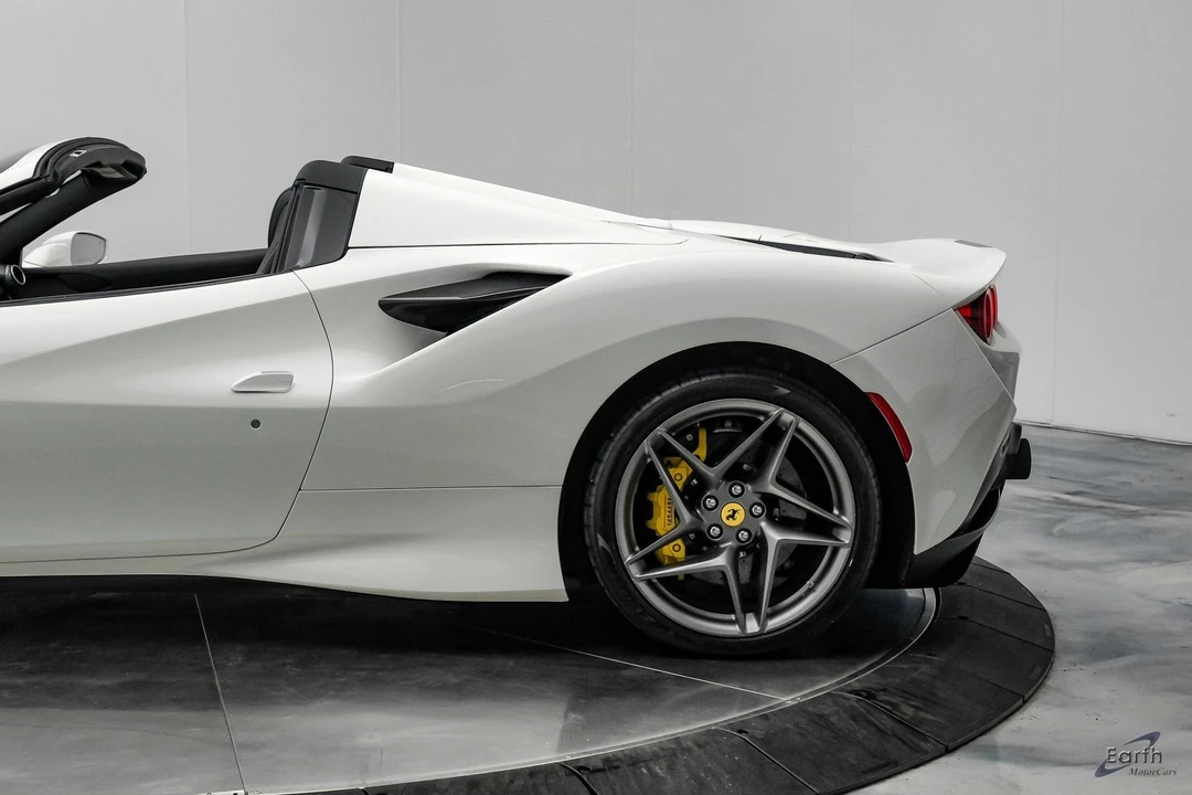2022 Ferrari F8 Spider - Image 15 of 21