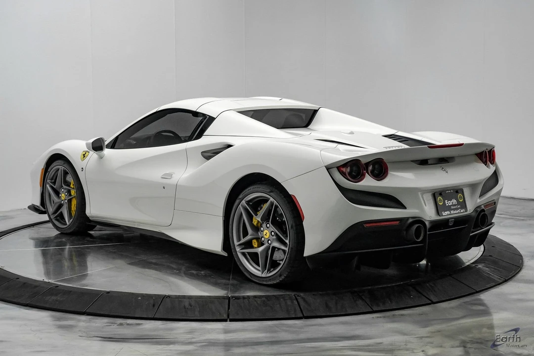2022 Ferrari F8 Spider - Image 18 of 21