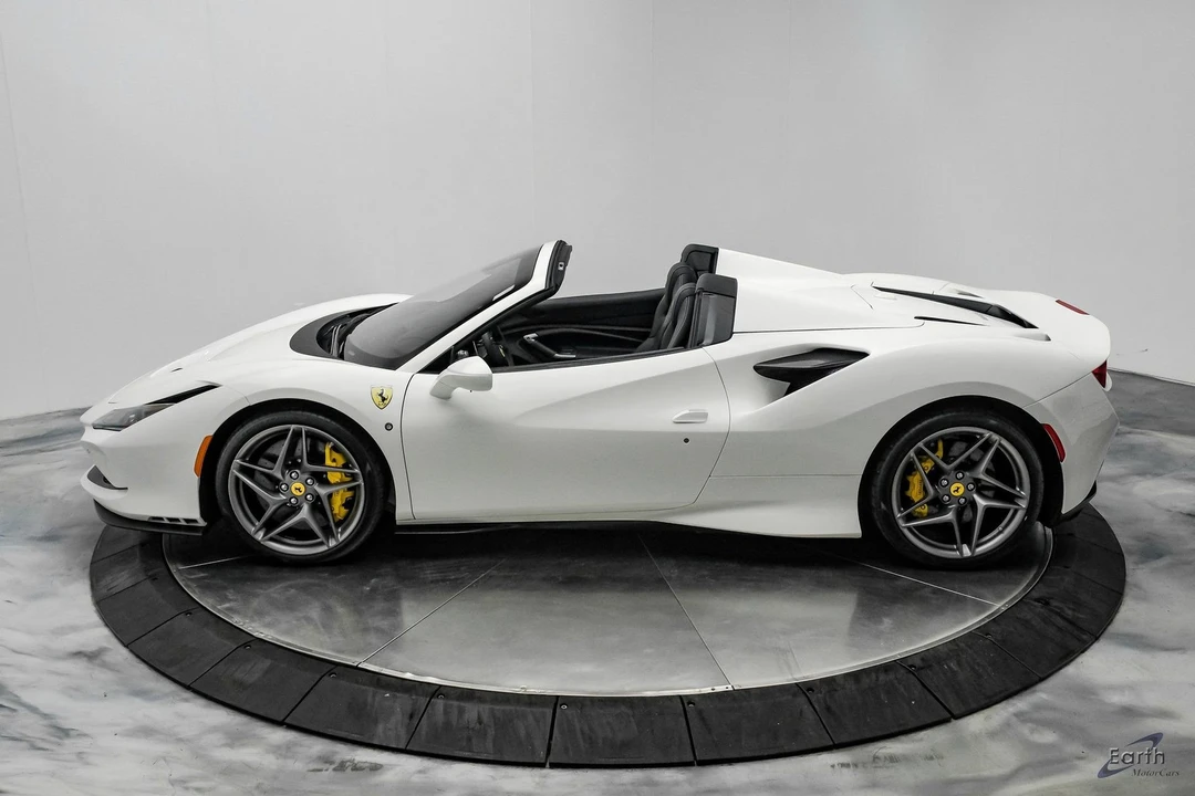 2022 Ferrari F8 Spider - Image 7 of 12