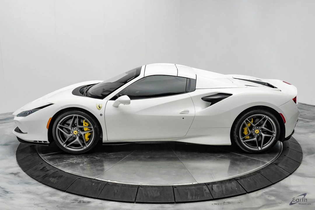 2022 Ferrari F8 Spider - Image 8 of 12