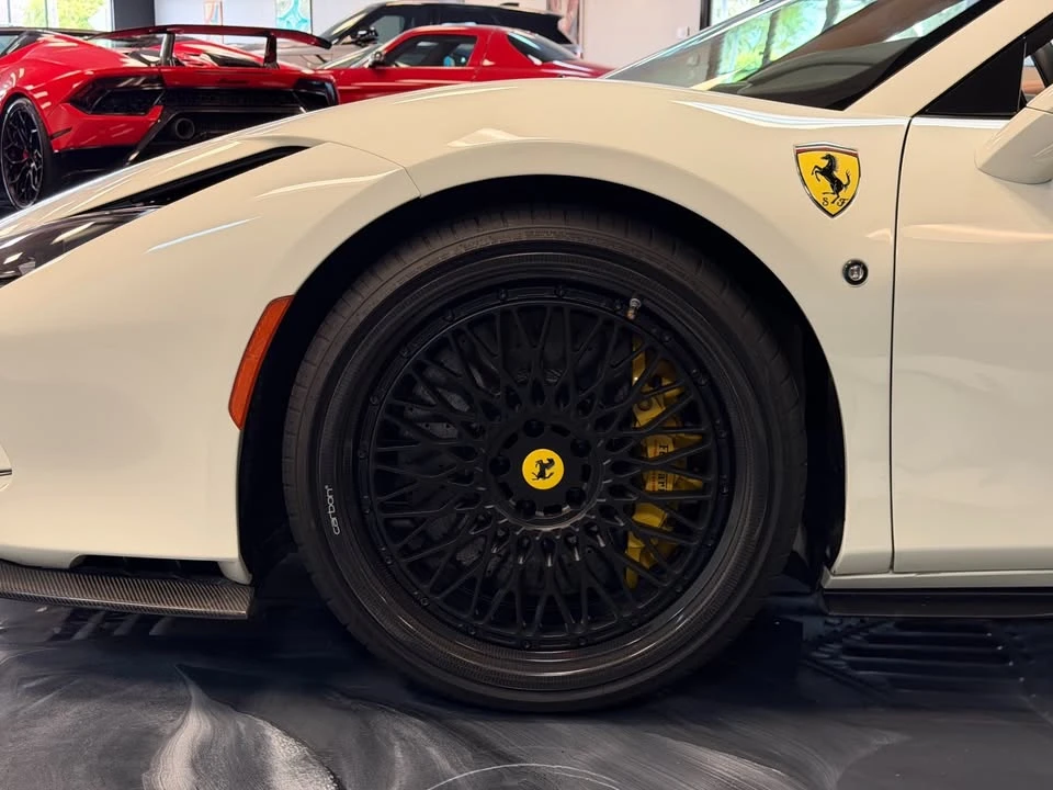 2022 Ferrari F8 Spider - Image 5 of 11