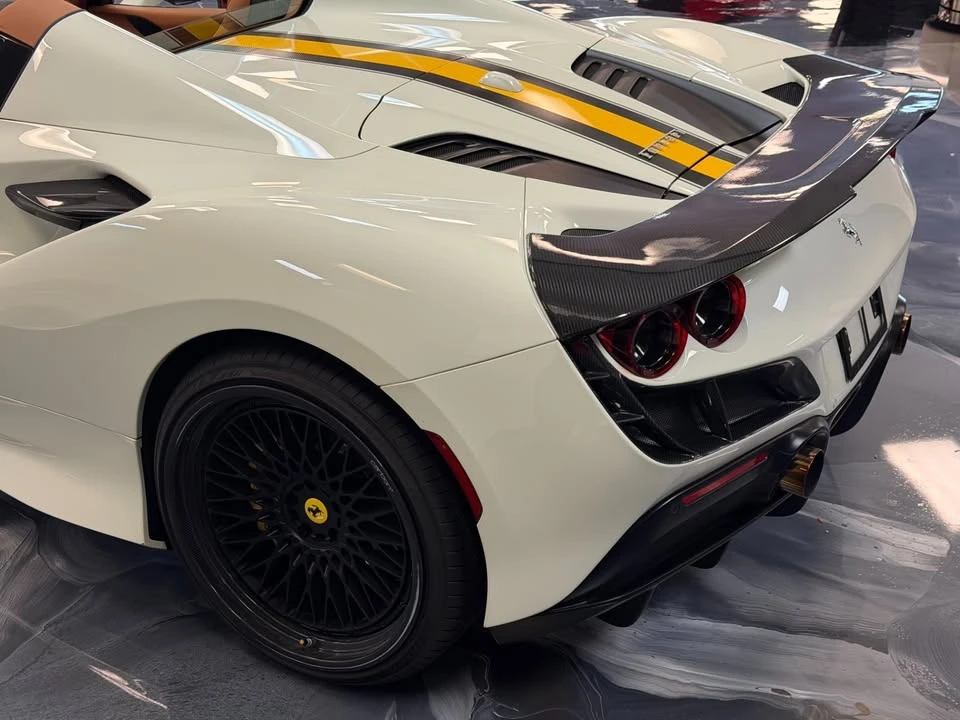 2022 Ferrari F8 Spider - Image 6 of 11