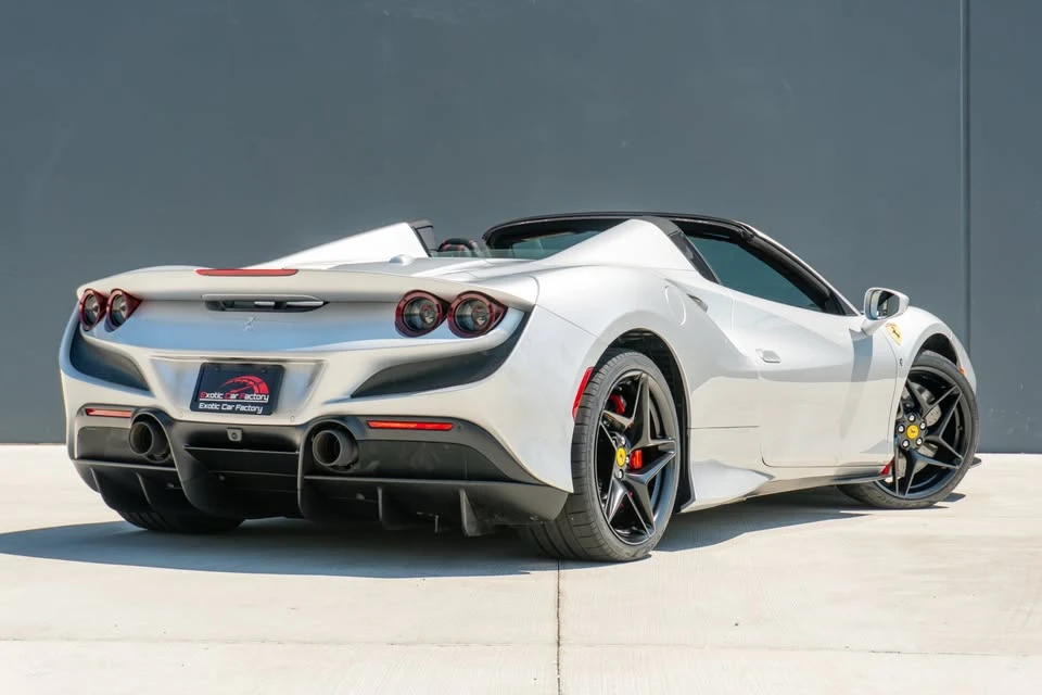 2022 Ferrari F8 Spider - Image 7 of 20