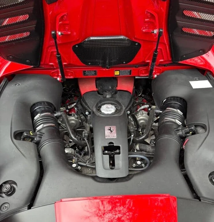 2022 Ferrari F8 Spider - Image 10 of 31