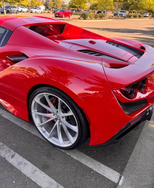 2022 Ferrari F8 Spider - Image 16 of 31