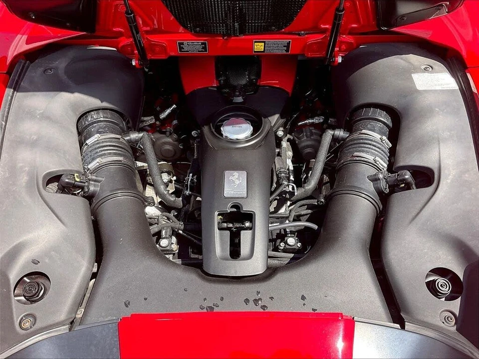 2022 Ferrari F8 Spider - Image 25 of 30