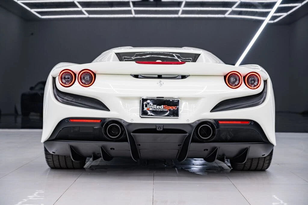 2022 Ferrari F8 Spider - Image 25 of 31