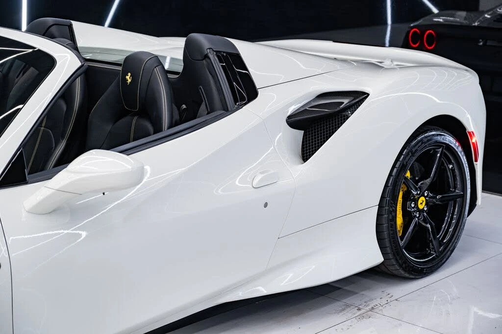 2022 Ferrari F8 Spider - Image 13 of 31