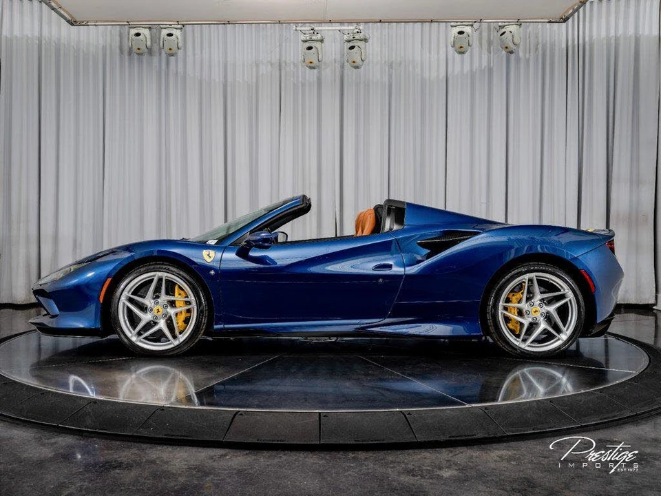 2022 Ferrari F8 Spider - Image 12 of 31