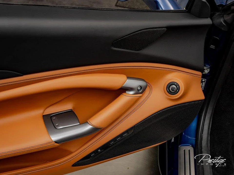 2022 Ferrari F8 Spider - Image 29 of 31