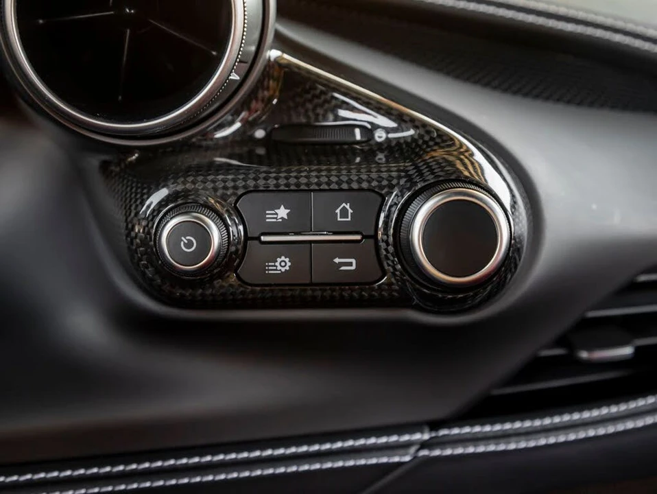 2022 Ferrari F8 Spider - Image 28 of 31
