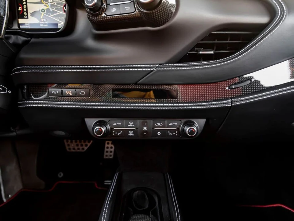 2022 Ferrari F8 Spider - Image 29 of 31