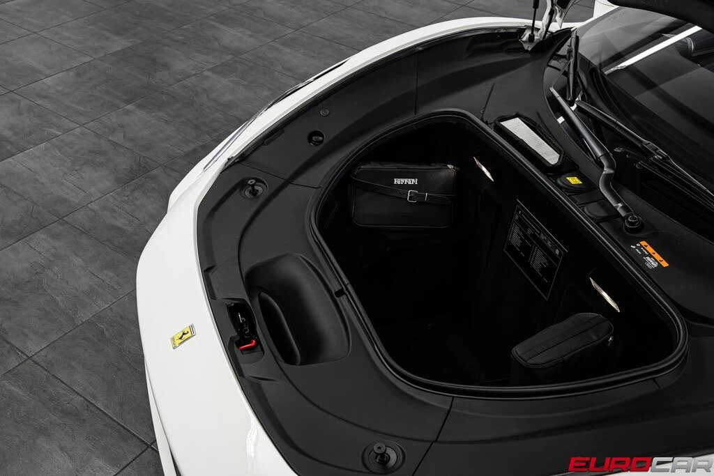 2022 Ferrari F8 Spider - Image 12 of 31