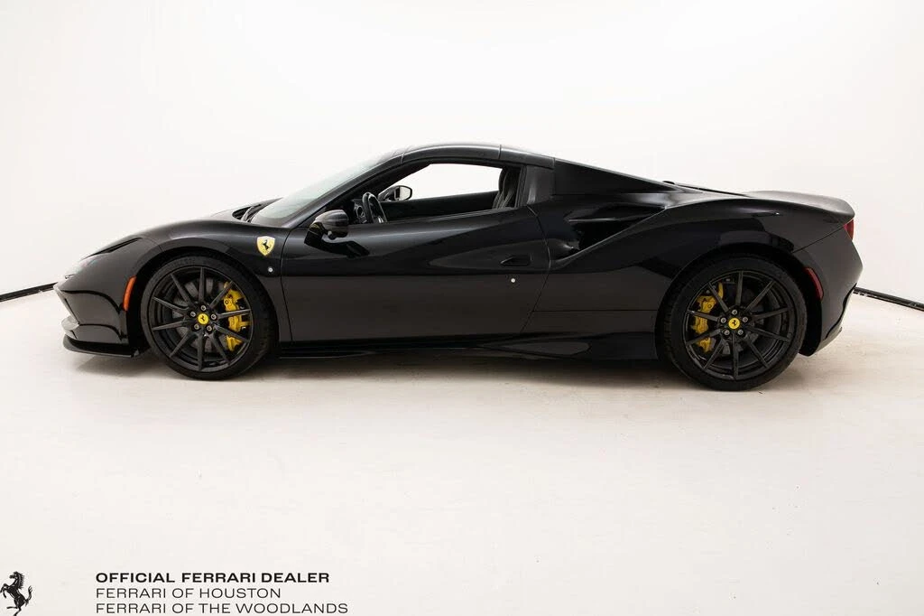 2022 Ferrari F8 Spider - Image 28 of 31