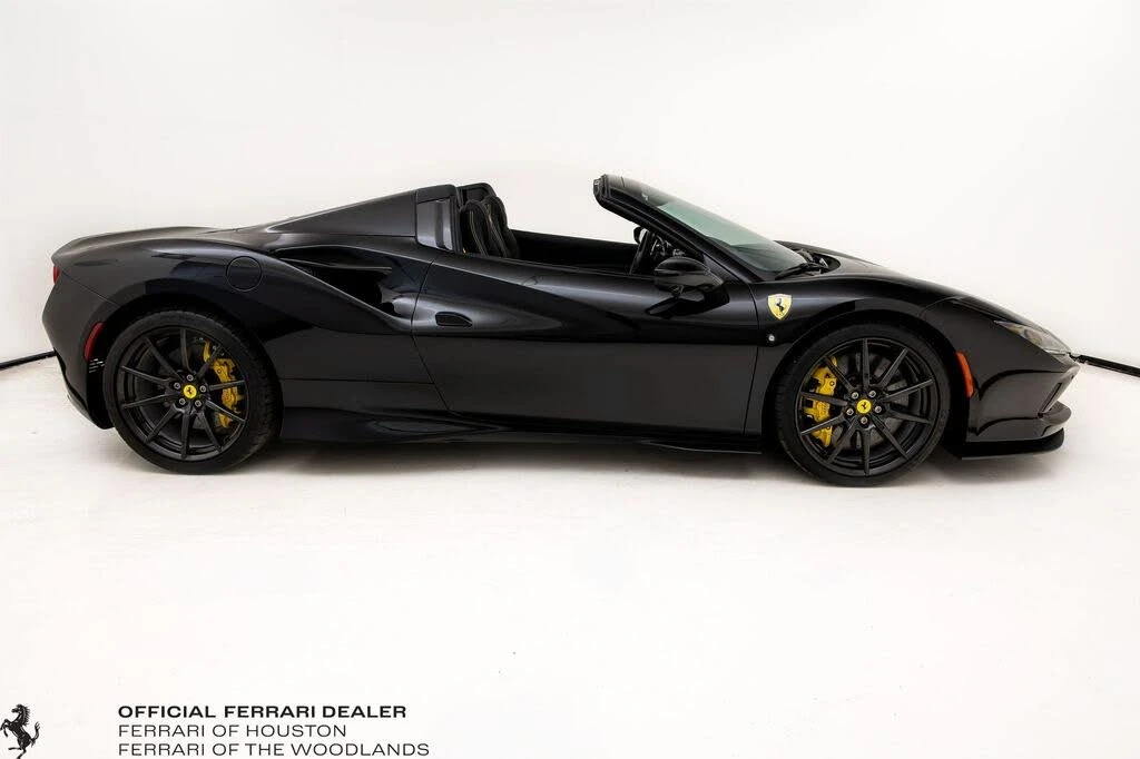2022 Ferrari F8 Spider - Image 3 of 31