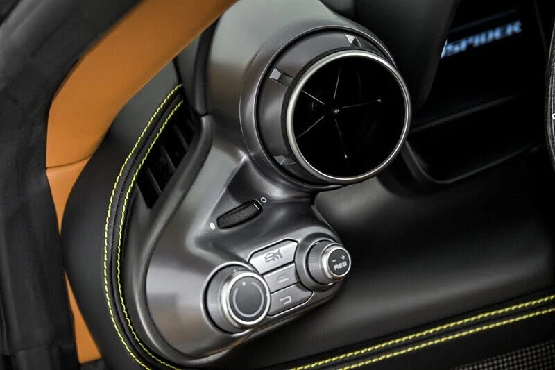 2022 Ferrari F8 Spider - Image 28 of 31