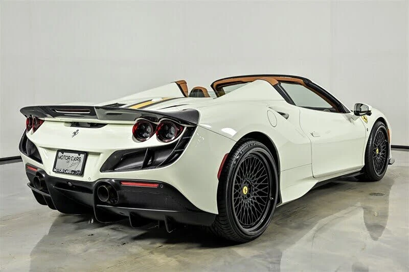 2022 Ferrari F8 Spider - Image 10 of 31