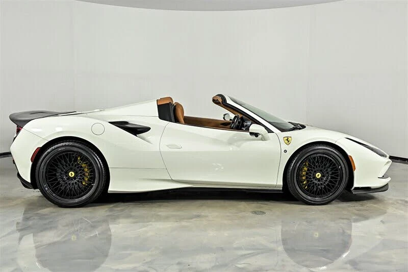 2022 Ferrari F8 Spider - Image 11 of 31