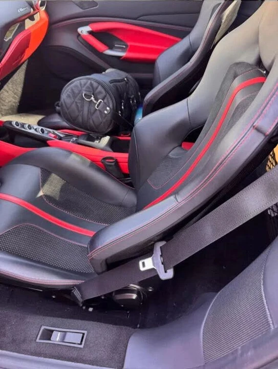 2022 Ferrari F8 Spider - Image 19 of 31