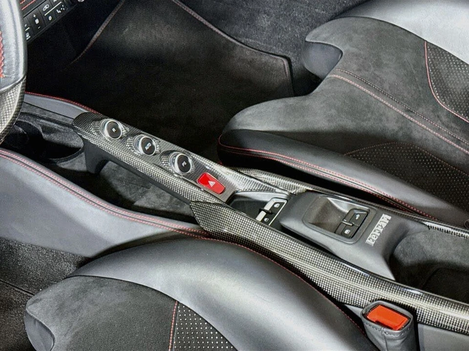 2022 Ferrari F8 Spider - Image 16 of 28