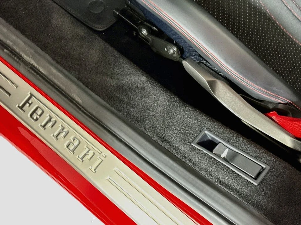 2022 Ferrari F8 Spider - Image 19 of 28