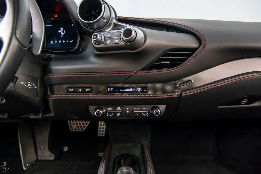 2022 Ferrari F8 Spider - Image 14 of 31