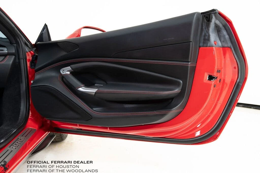 2022 Ferrari F8 Spider - Image 25 of 31
