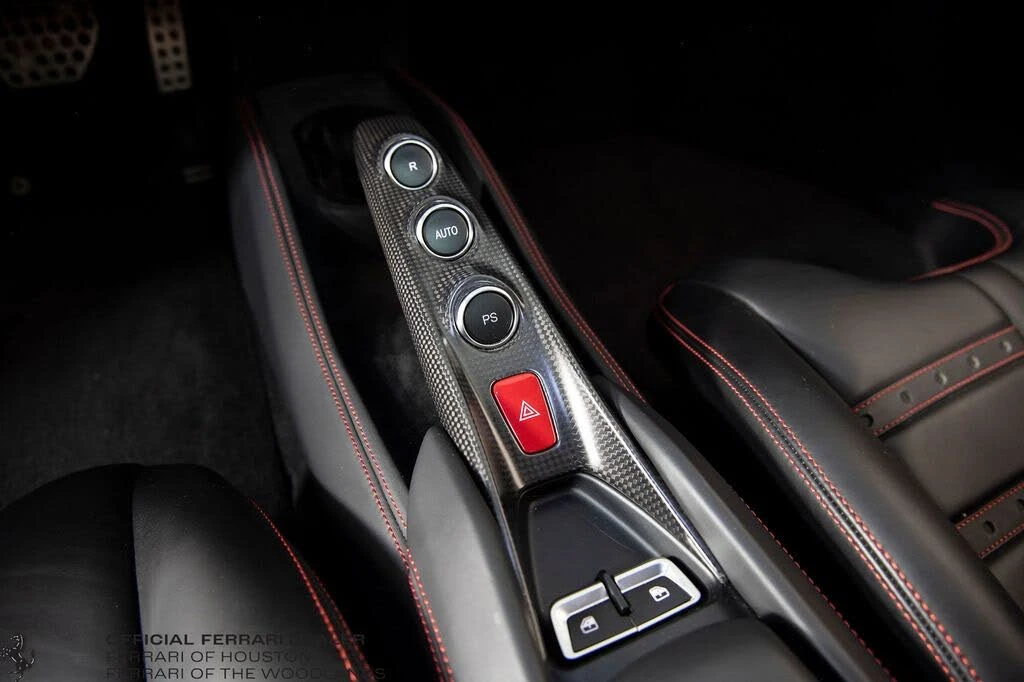 2022 Ferrari F8 Spider - Image 16 of 31
