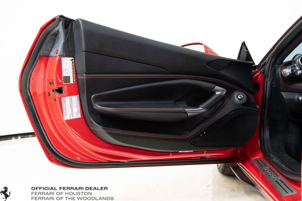 2022 Ferrari F8 Spider - Image 24 of 31