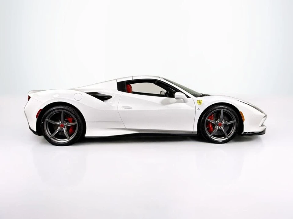 2022 Ferrari F8 Spider - Image 10 of 28
