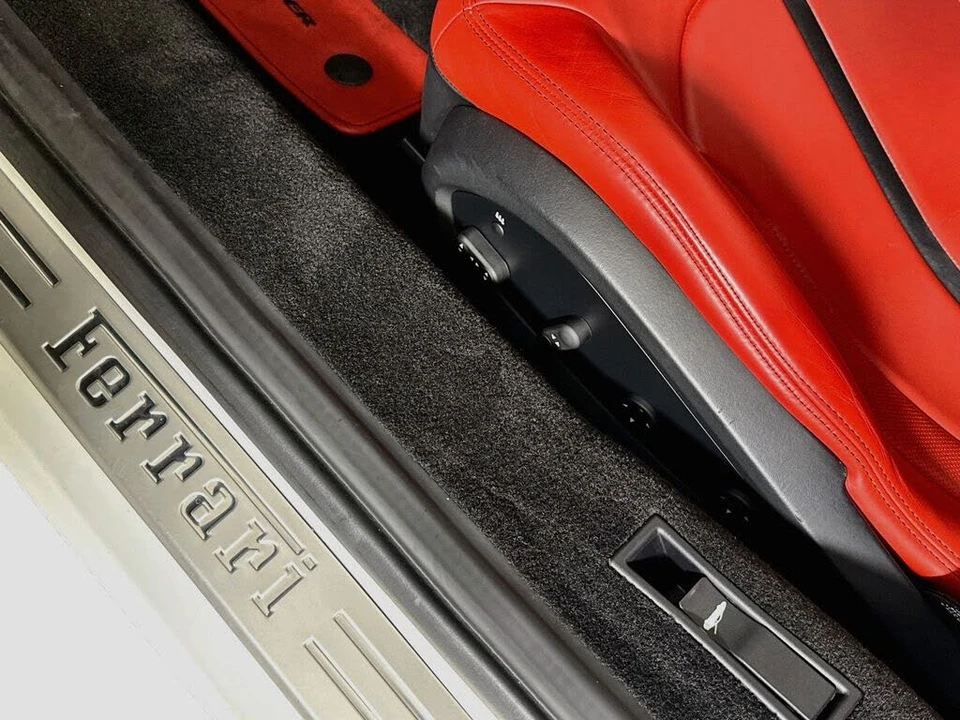 2022 Ferrari F8 Spider - Image 23 of 28