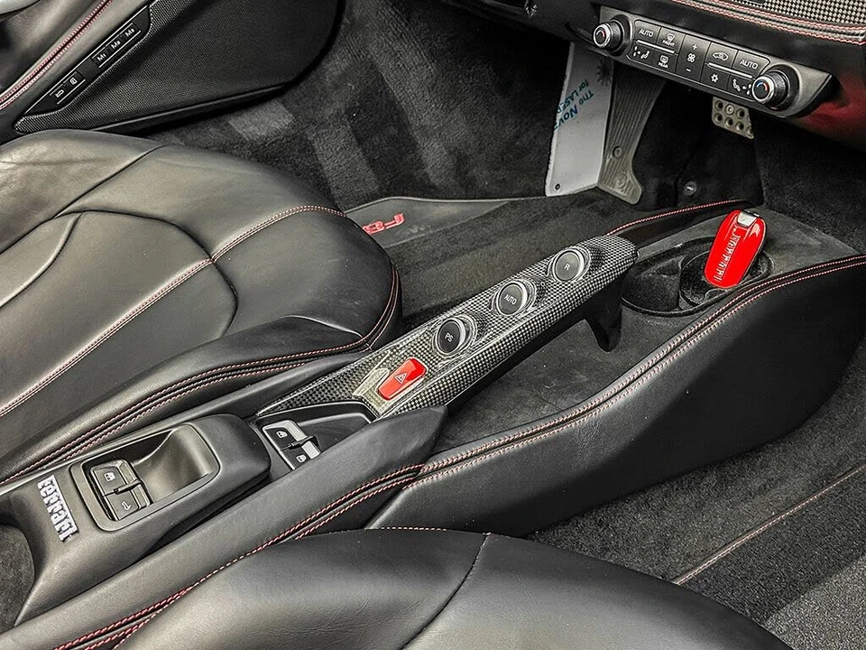 2022 Ferrari F8 Spider - Image 16 of 31