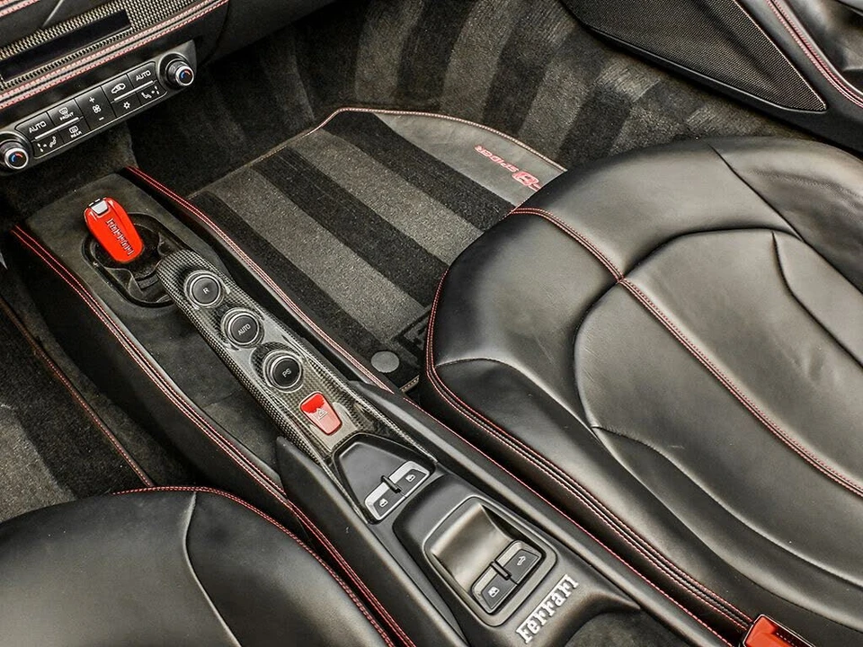 2022 Ferrari F8 Spider - Image 15 of 31