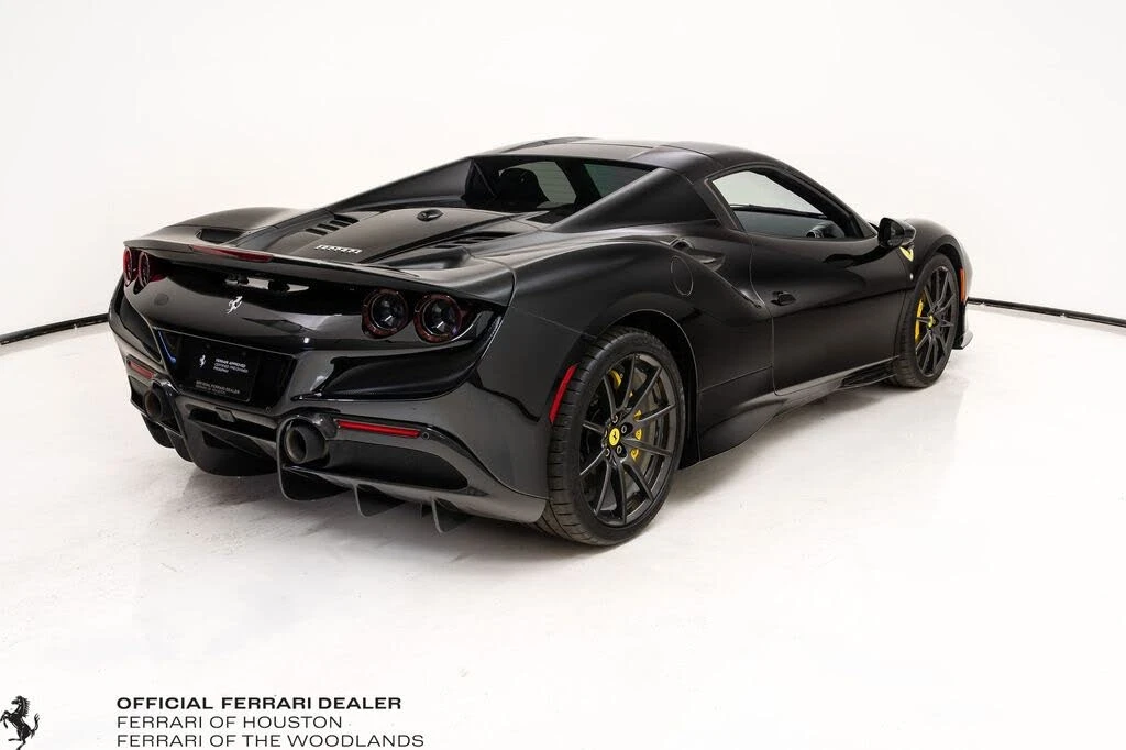2022 Ferrari F8 Spider - Image 27 of 31