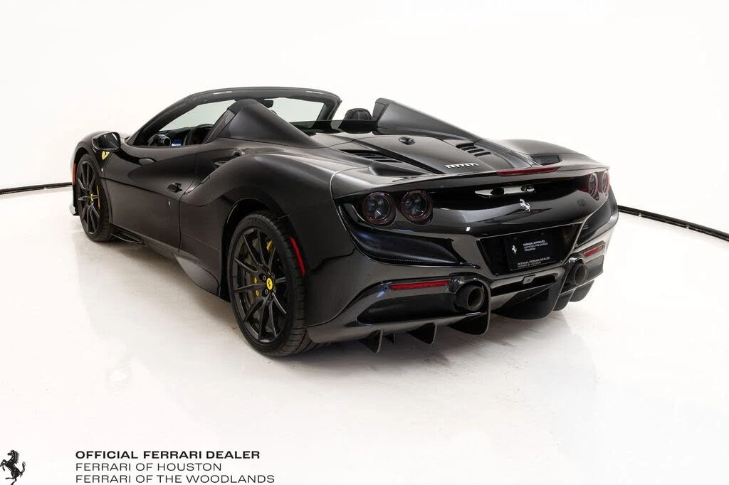2022 Ferrari F8 Spider - Image 2 of 31