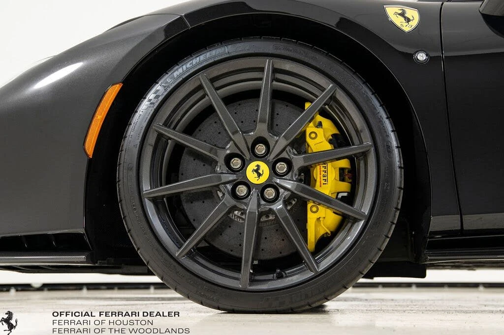 2022 Ferrari F8 Spider - Image 17 of 31