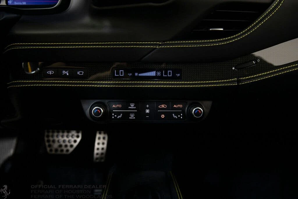 2022 Ferrari F8 Spider - Image 12 of 31