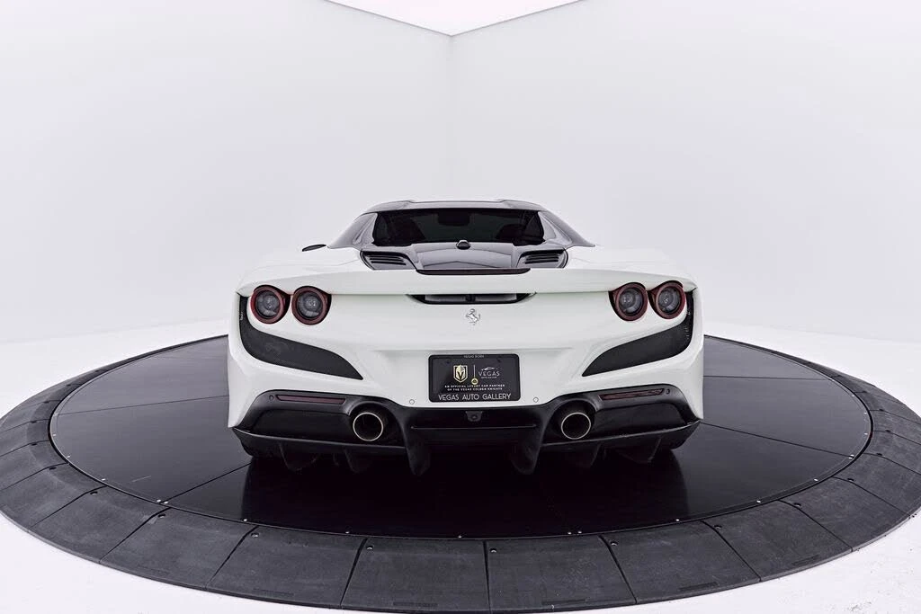 2022 Ferrari F8 Spider - Image 10 of 31