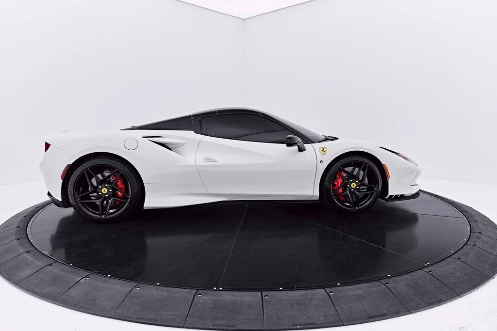 2022 Ferrari F8 Spider - Image 12 of 31