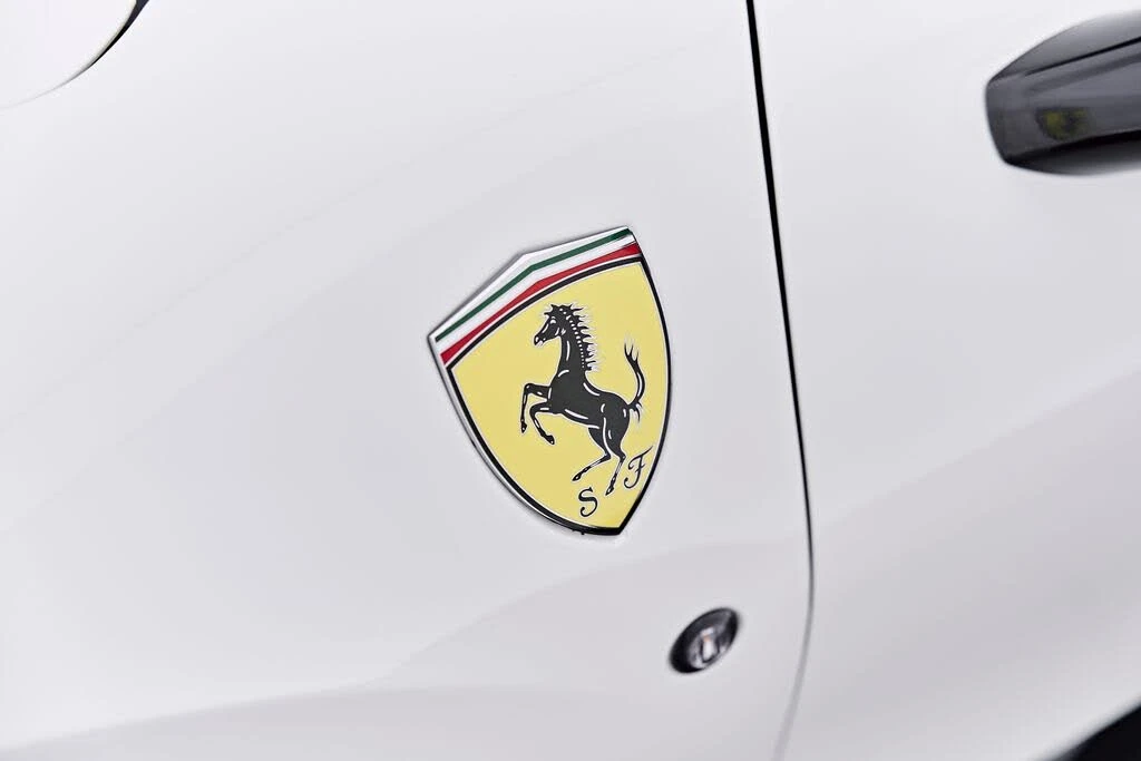 2022 Ferrari F8 Spider - Image 26 of 31