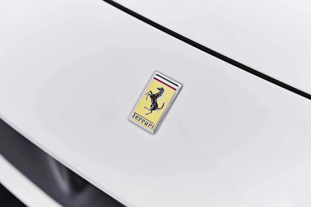 2022 Ferrari F8 Spider - Image 24 of 31