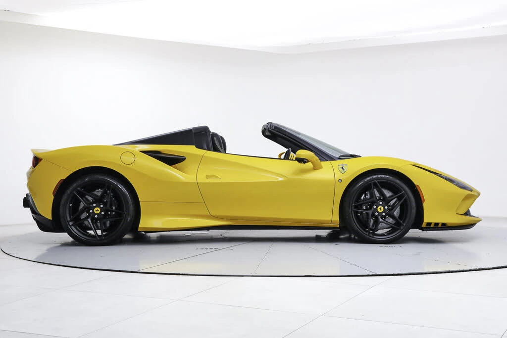 2022 Ferrari F8 Spider - Image 9 of 31