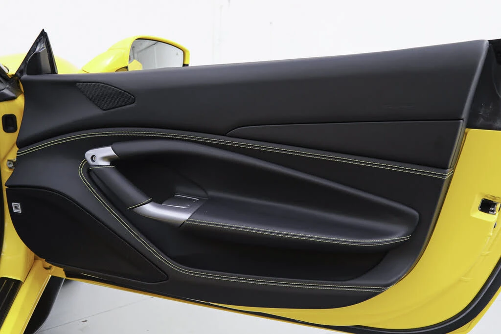 2022 Ferrari F8 Spider - Image 28 of 31