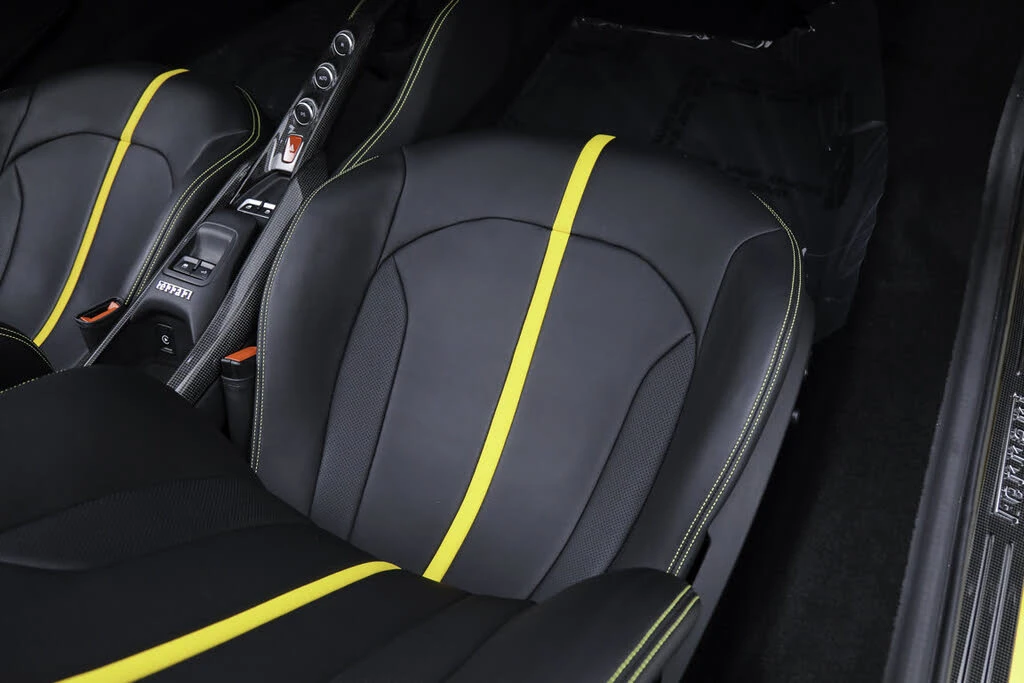 2022 Ferrari F8 Spider - Image 30 of 31
