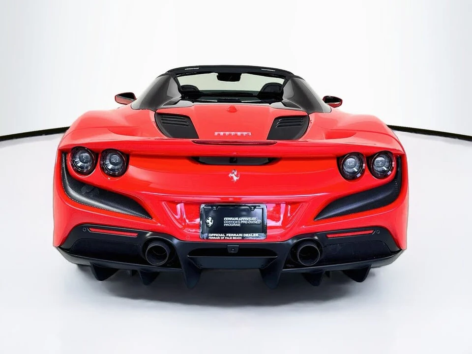 2022 Ferrari F8 Spider - Image 6 of 7