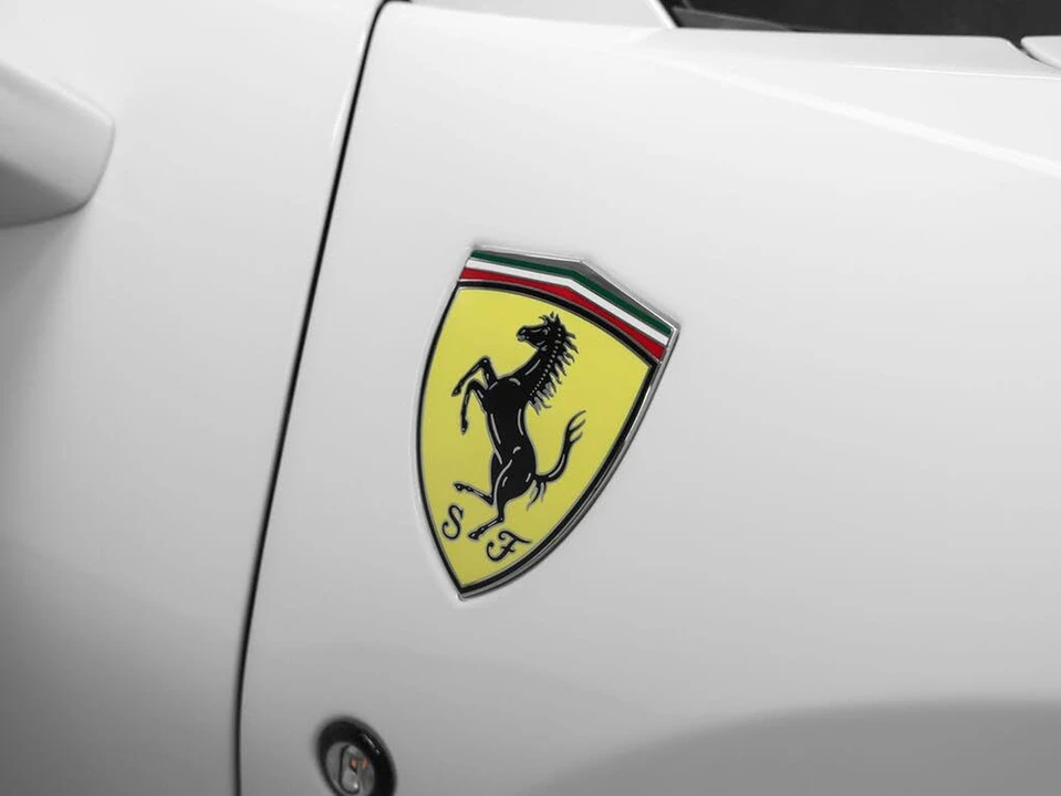 2022 Ferrari F8 Spider - Image 8 of 31