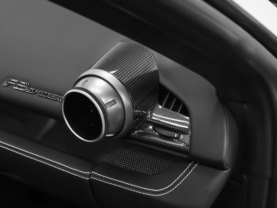 2022 Ferrari F8 Spider - Image 26 of 31