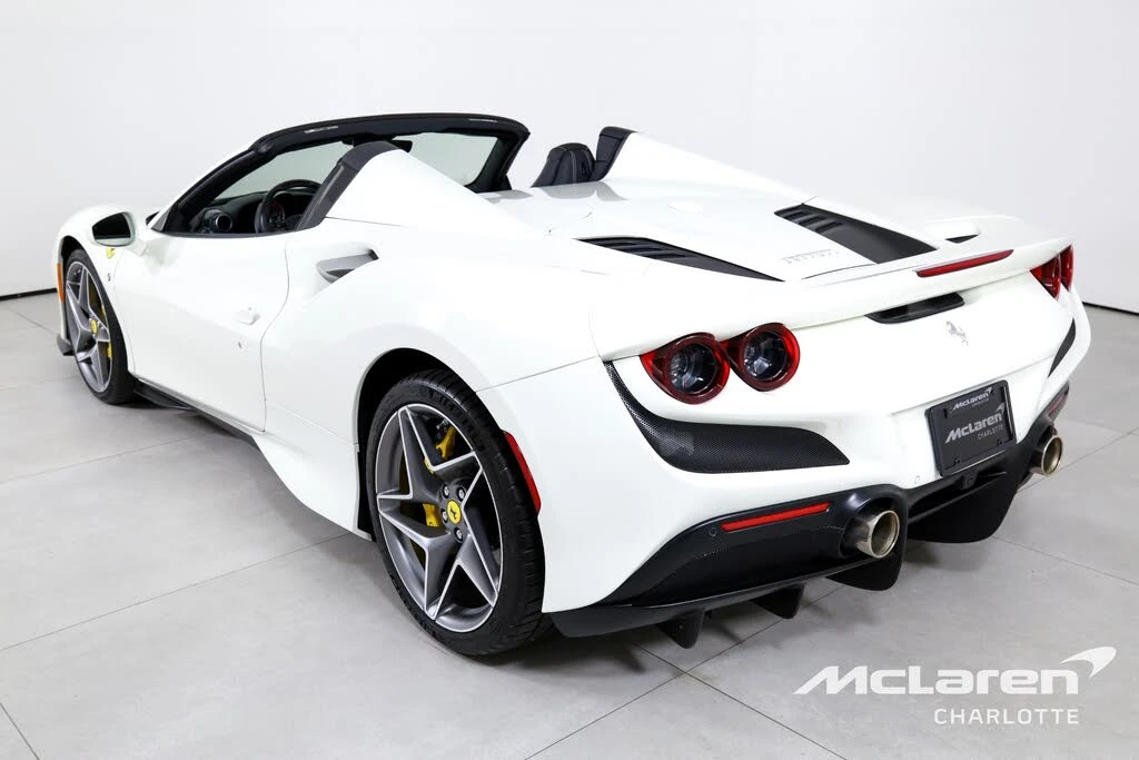 2022 Ferrari F8 Spider - Image 7 of 31